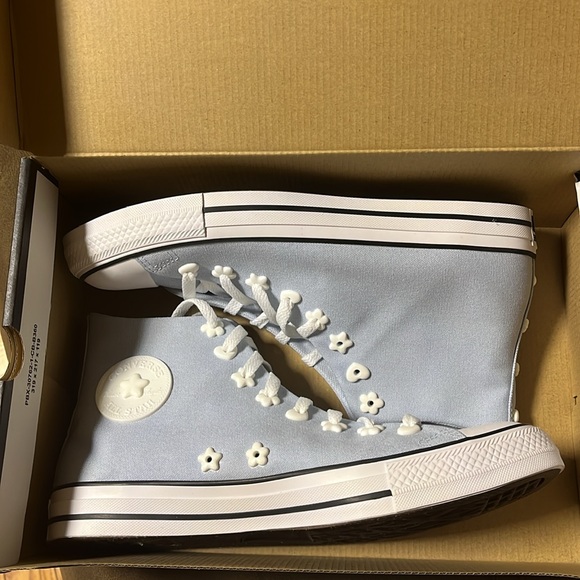 NIB Converse All Star Sneakers With Star Gems In Light Blue - Picture 7 of 7
